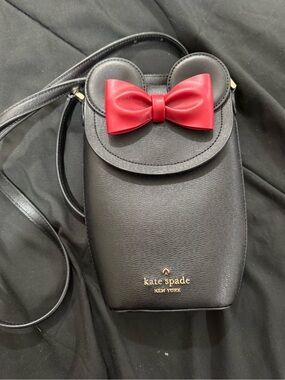 Disney Kate spade Black Crossbody with Minnie Mouse ears and bow